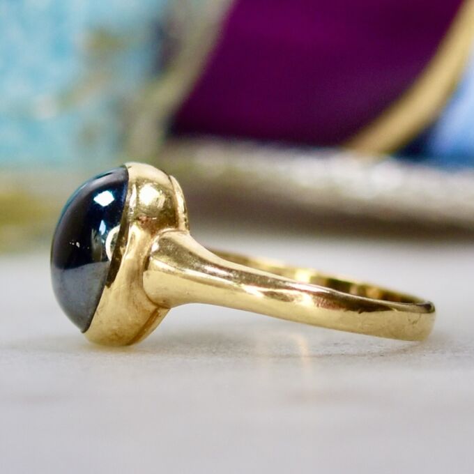 Hematite Cabochon Solitaire Ring in 9ct Gold