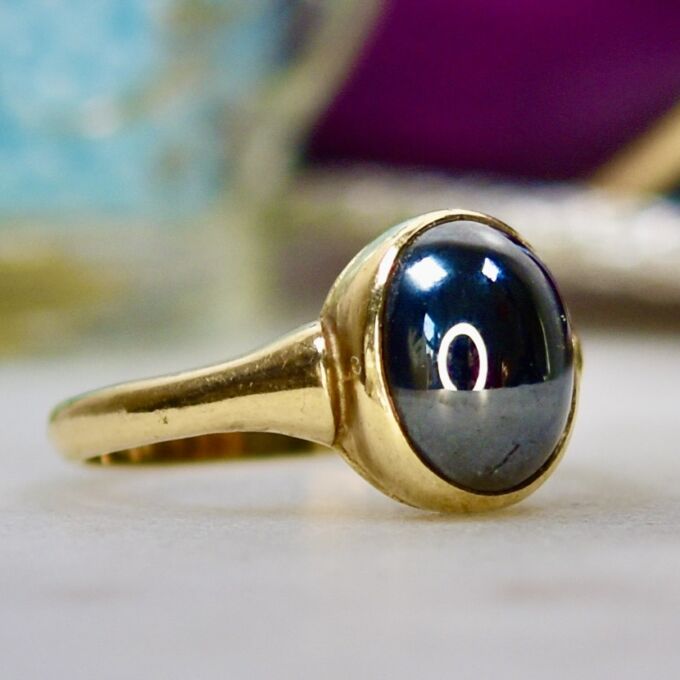 Hematite Cabochon Solitaire Ring in 9ct Gold