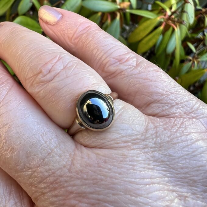 Hematite Cabochon Solitaire Ring in 9ct Gold