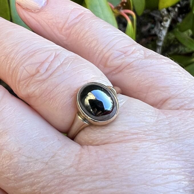 Hematite Cabochon Solitaire Ring in 9ct Gold