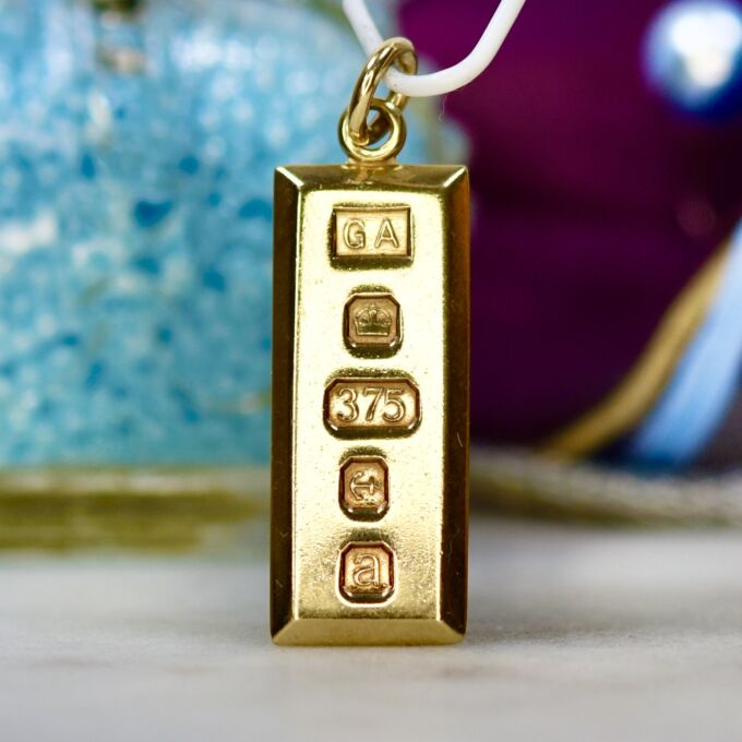 Ingot Pendant in 9ct Gold
