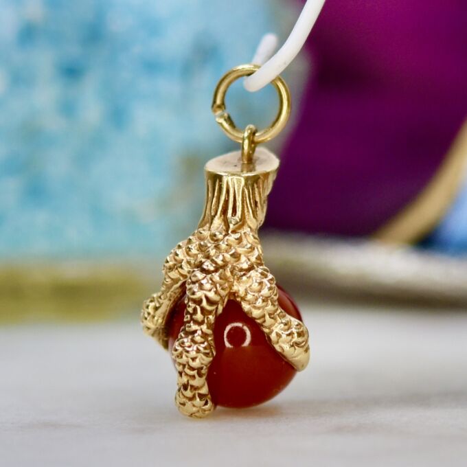 Talon and Carnelian Ball Pendant in 9ct Gold