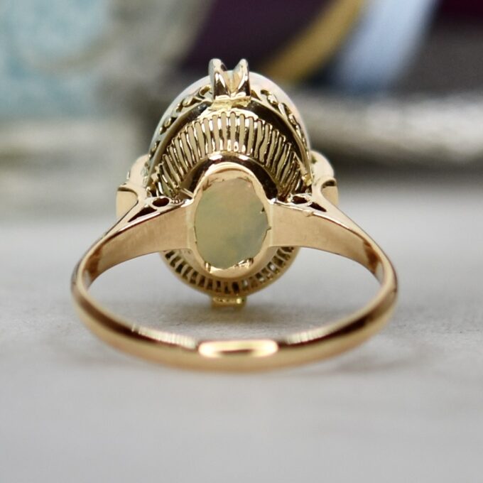 Opal Ring in 18ct Yellow Gold