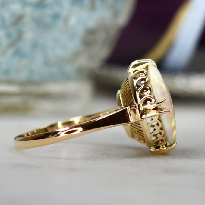 Opal Ring in 18ct Yellow Gold