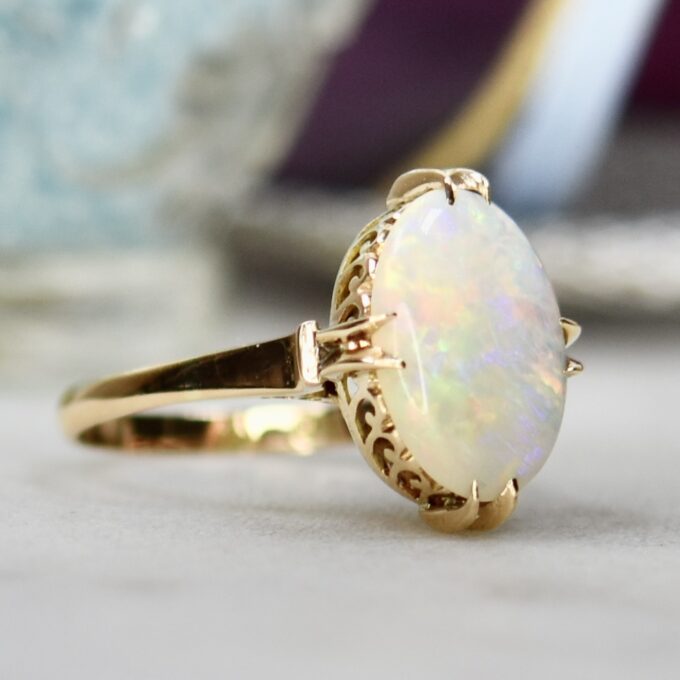 Opal Ring in 18ct Yellow Gold