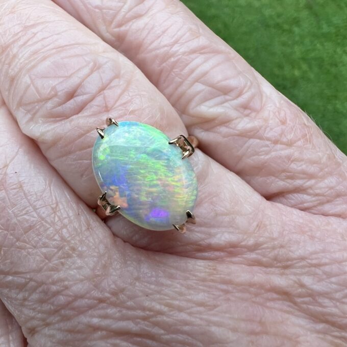 Opal Ring in 18ct Yellow Gold