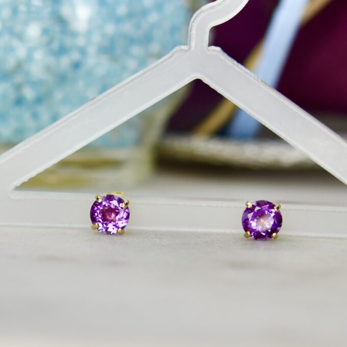 Amethyst Stud Earrings in 9ct Gold