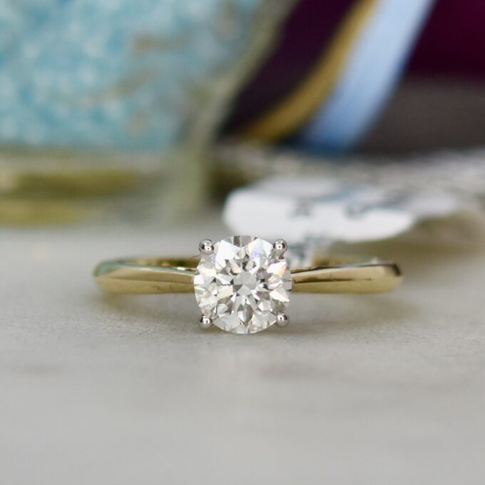 Lab Grown 1ct Round Diamond Solitaire Ring in 9ct Gold