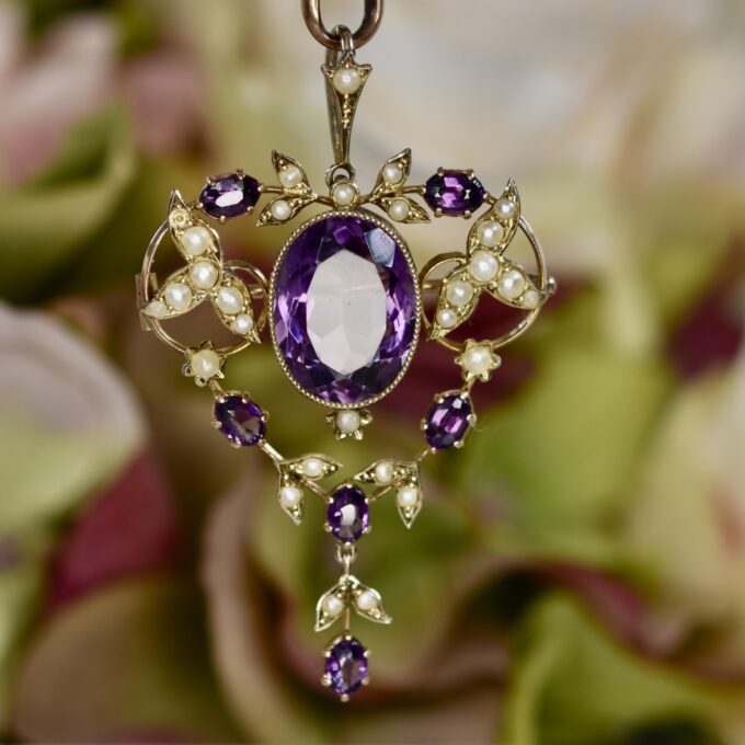 Antique Lavalier Pendant Brooch in 9ct Gold