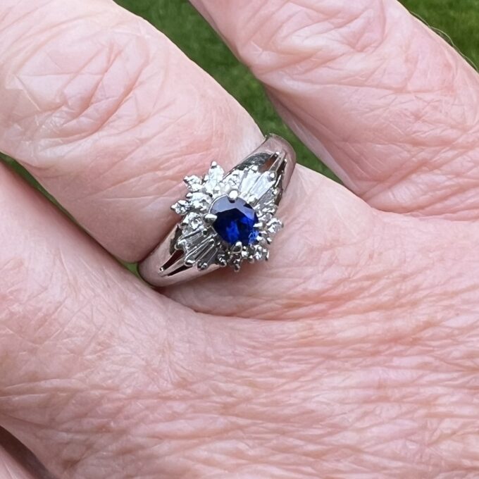 Sapphire and Diamond Cluster Ring in Platinum