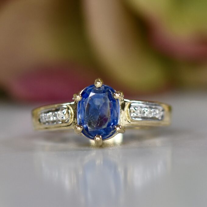 Sapphire & Diamond Ring in 9ct Gold
