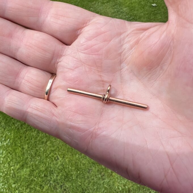 Classic T Bar Pendant in 9ct Rose Gold